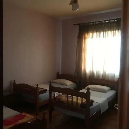 بيت خشبي Baca *